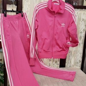 adidas track suit size medium